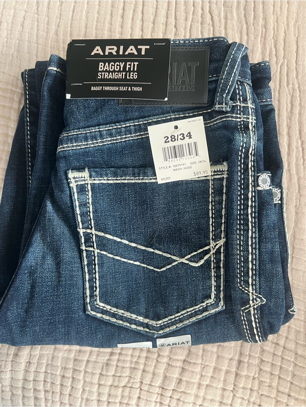 Ariat Men’s Baggy Fit Straight Leg Jeans in Dark Wash with White Stitching